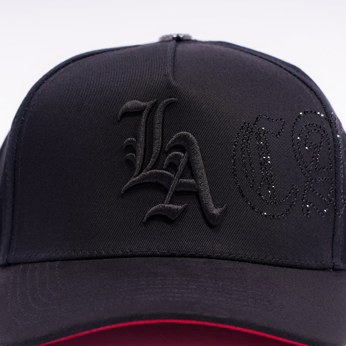 CASH ONLY LA CRYSTALS BLACK AND RED