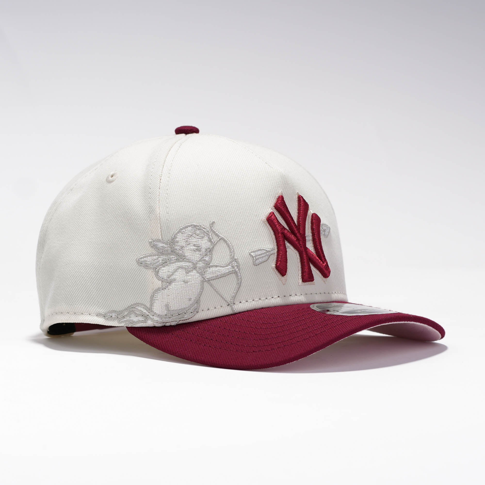 NY Yankees San Valentin Beige y Rojo Valentin