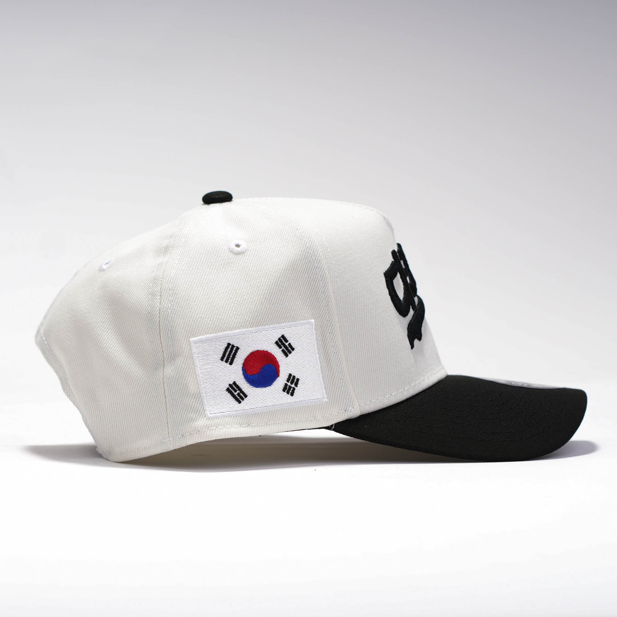 LA Dodgers Korea Chrome BEIGE Y NEGRO Corea