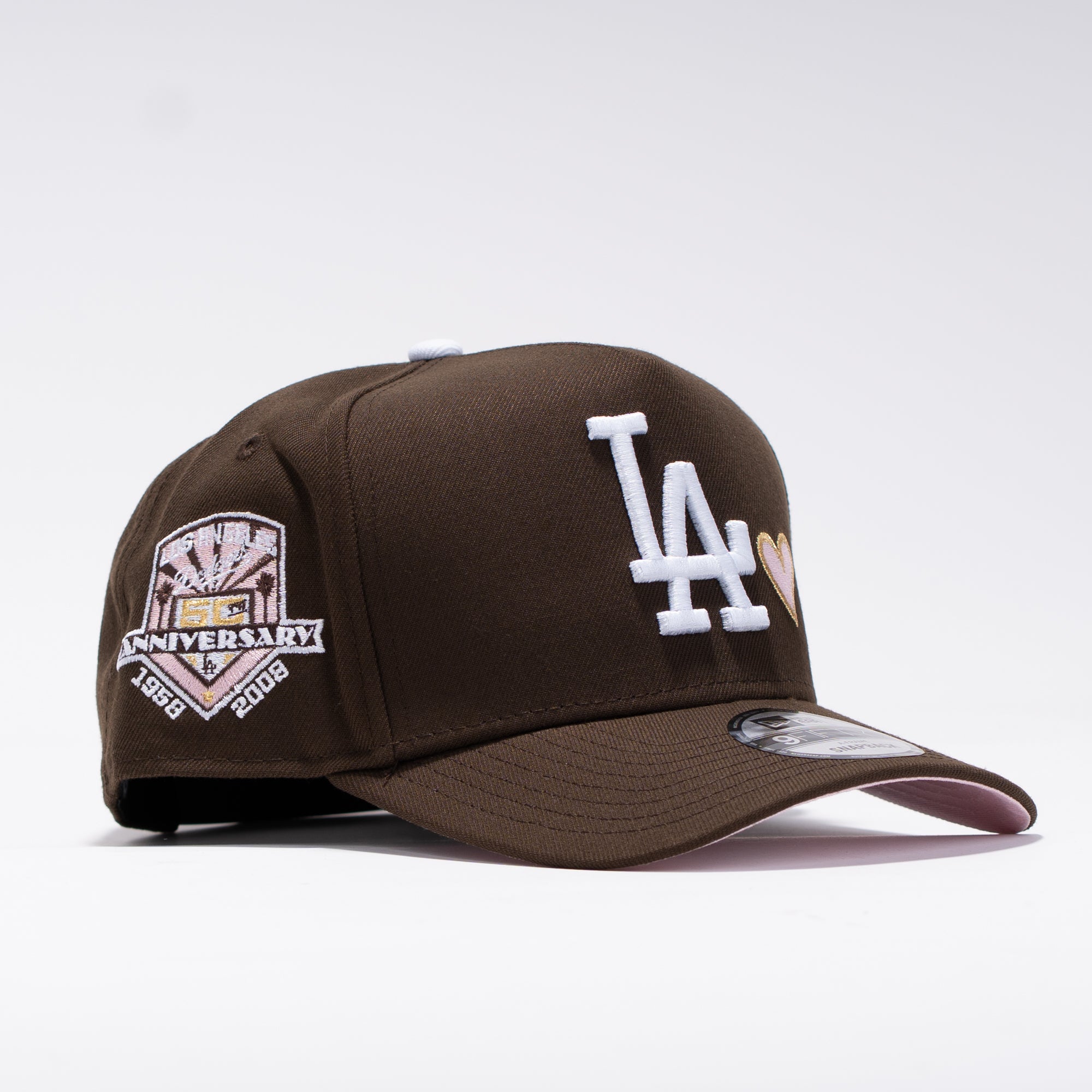 LA Dodgers 50 Anniversary Corazón Rosa Café