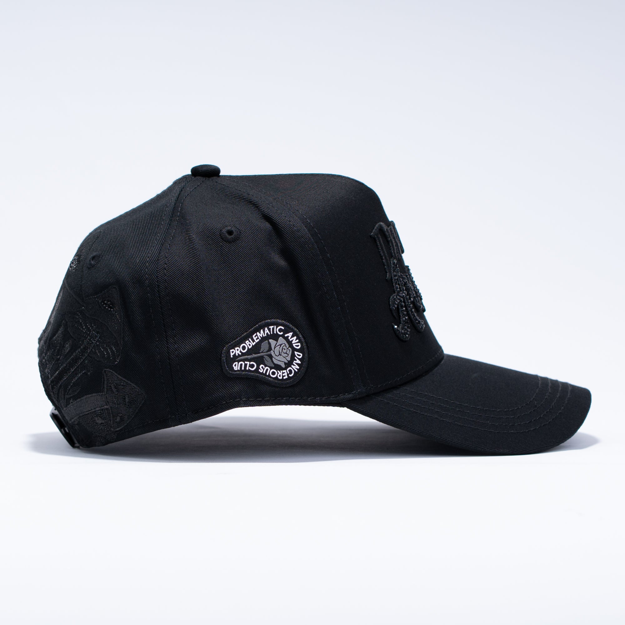 TRIPPY TOTAL BLACK
