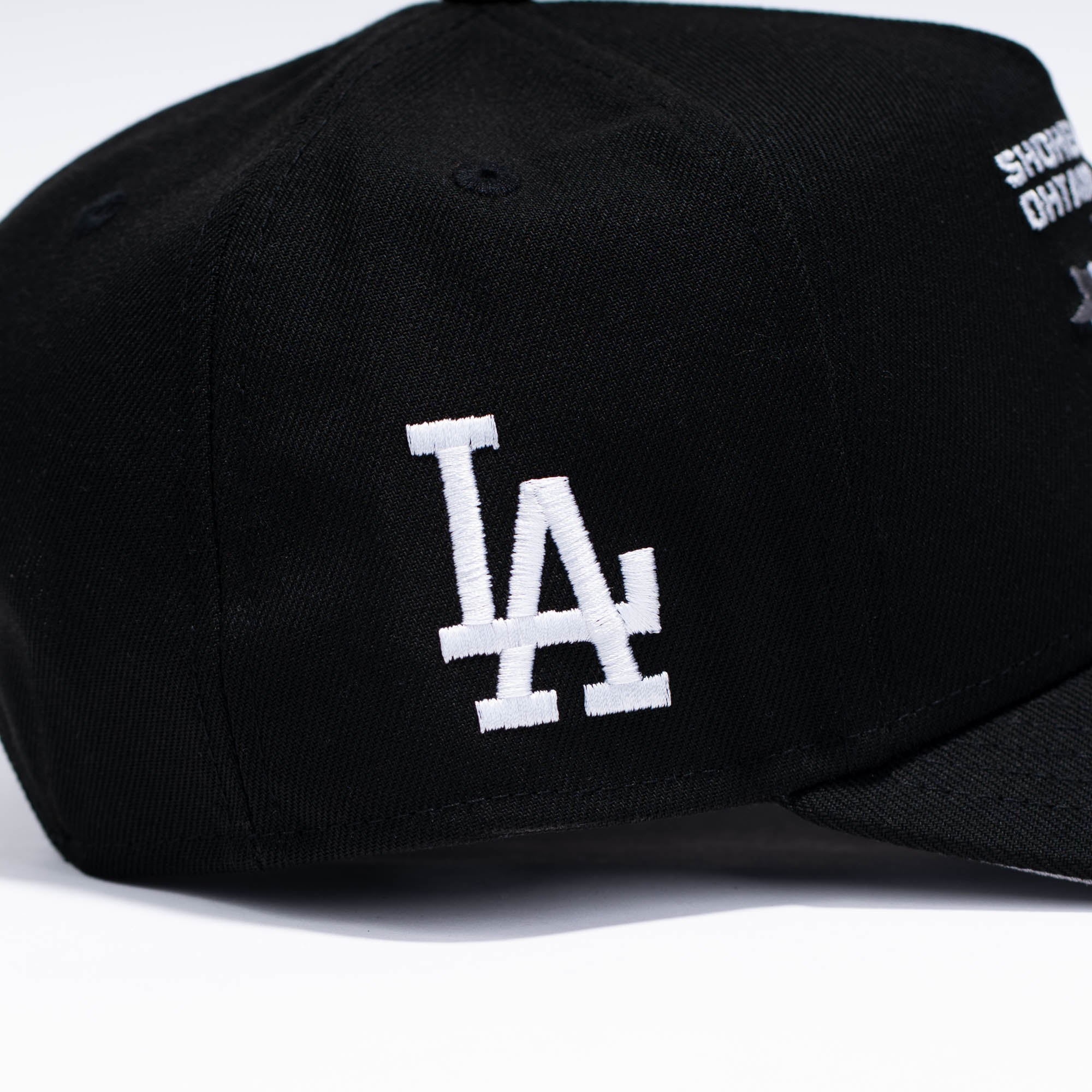 LA DODGERS JAPON OHTANI ANIMADA NEGRA PLATINO DORADO