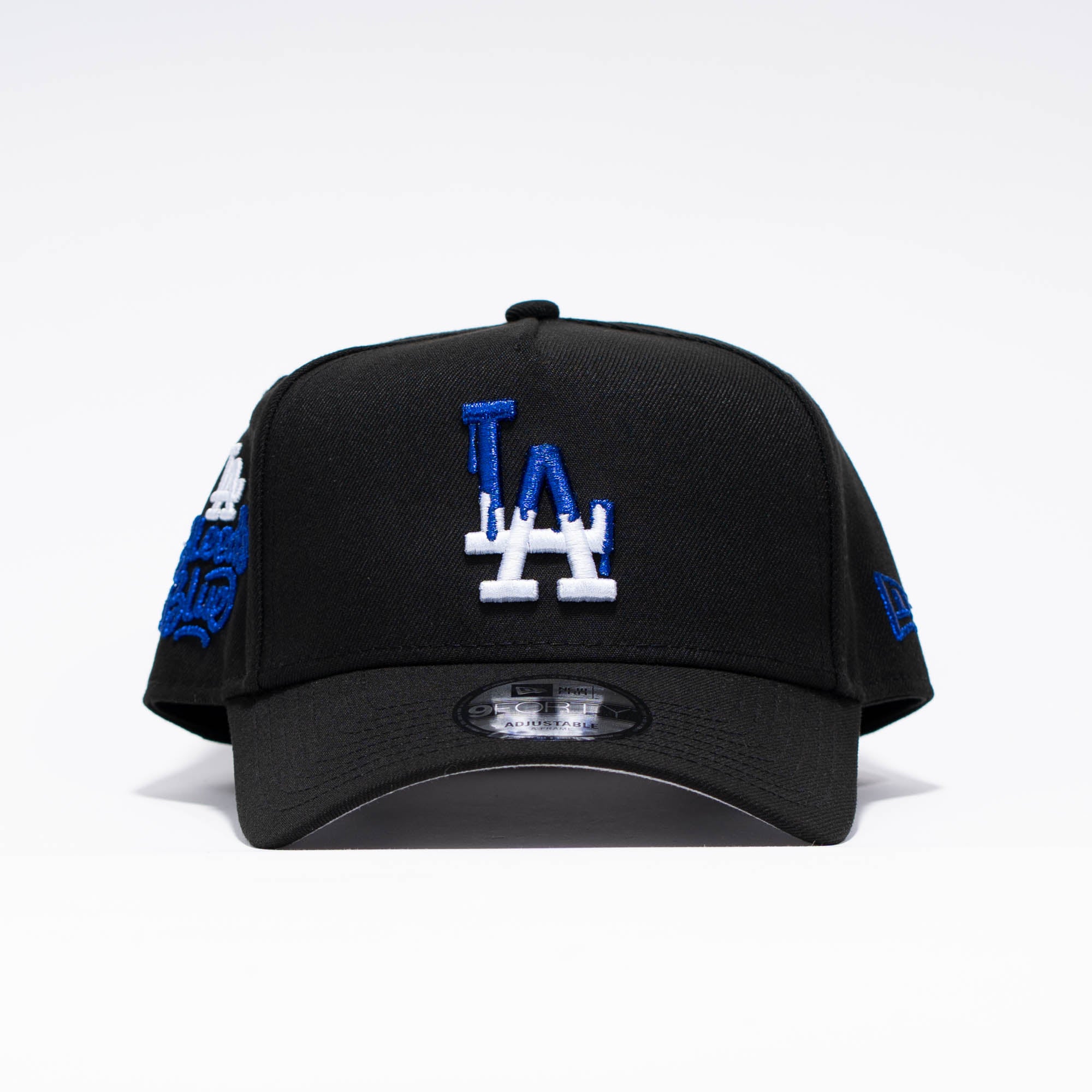 LA DODGERS BLEEDS BLUE