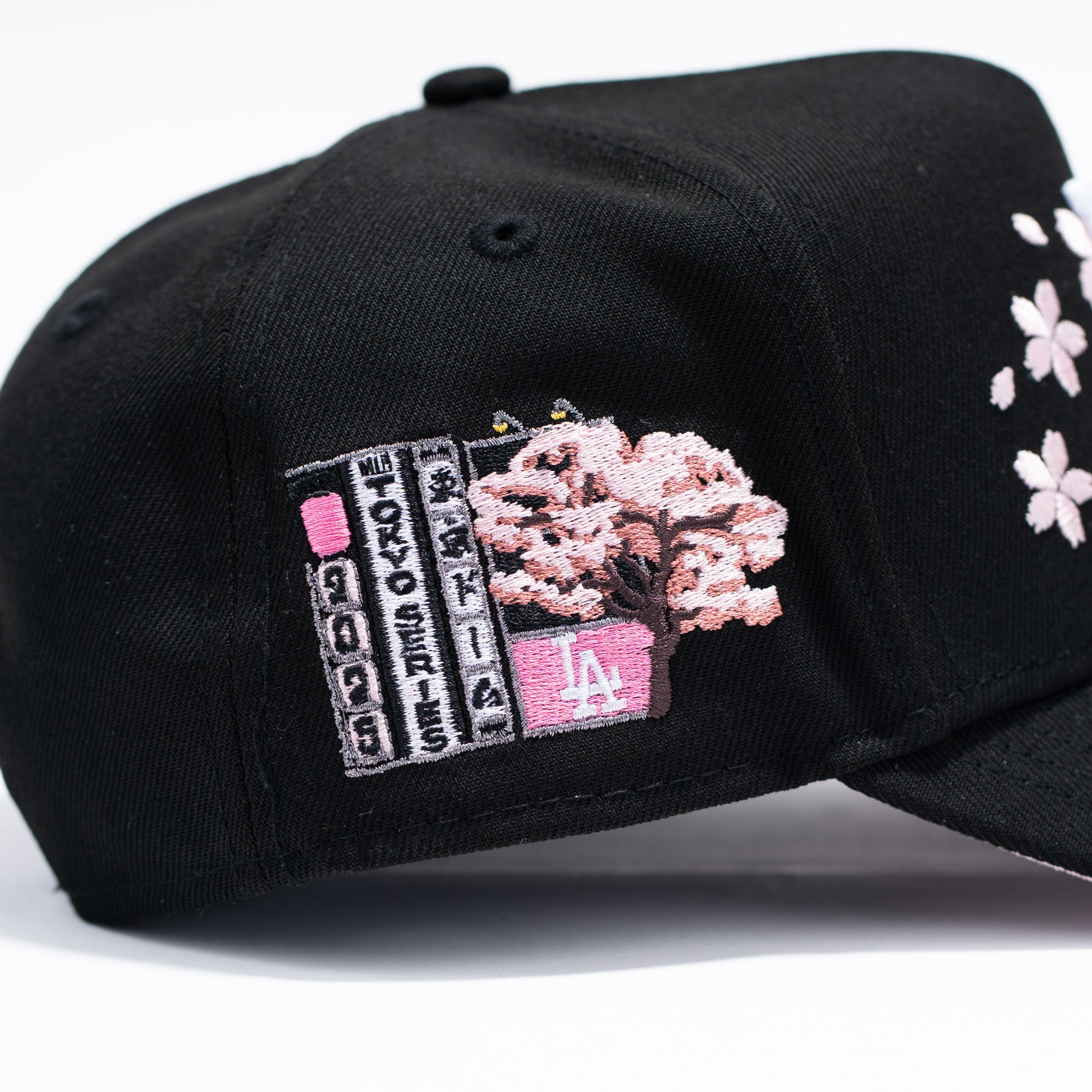 LA dodgers LOS ANGELES TOKYO SERIES 2025 FLOR NEGRA